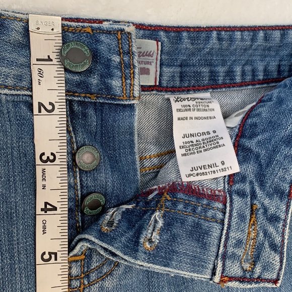 LEVI’S Button Fly Floral Embroidered Denim Mini Skirt - Picture 9 of 16